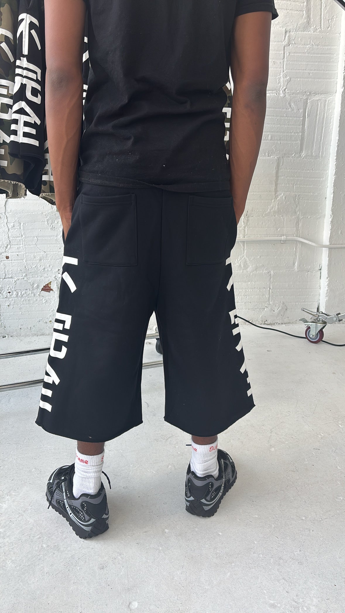 BLACK IMPERFECTION SHORTS